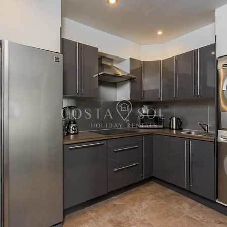 Puerto Marina-Benalmadena Luxury Apartment Dentro De La Isla Екстериор снимка