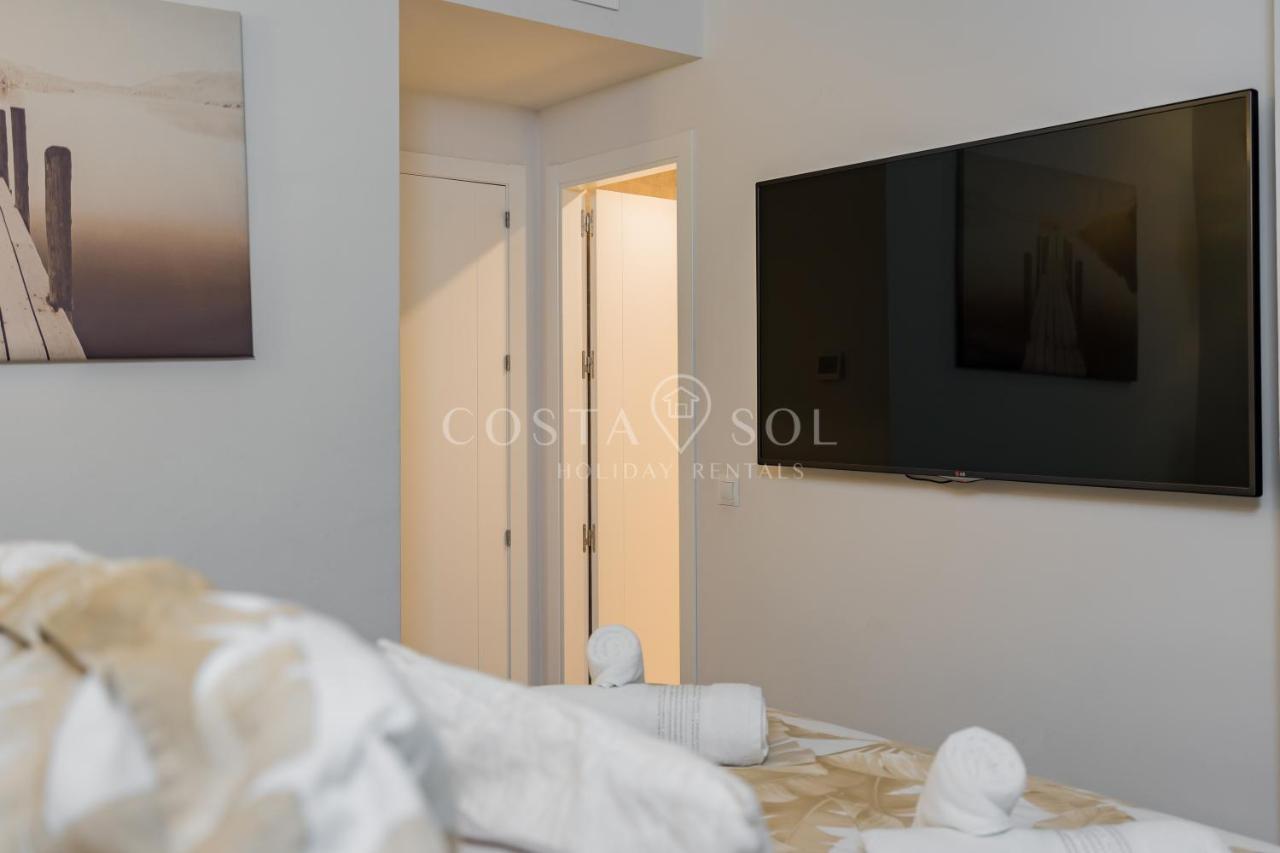 Puerto Marina-Benalmadena Luxury Apartment Dentro De La Isla Екстериор снимка
