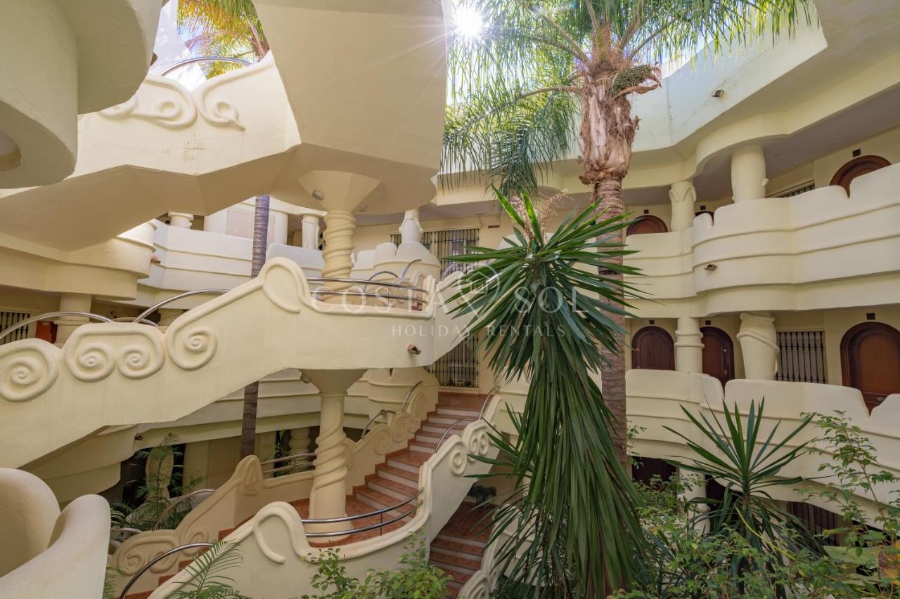 Puerto Marina-Benalmadena Luxury Apartment Dentro De La Isla Екстериор снимка